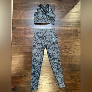 Gymshark Gray Black Camo Seamless Sports Bra & Leggings Set